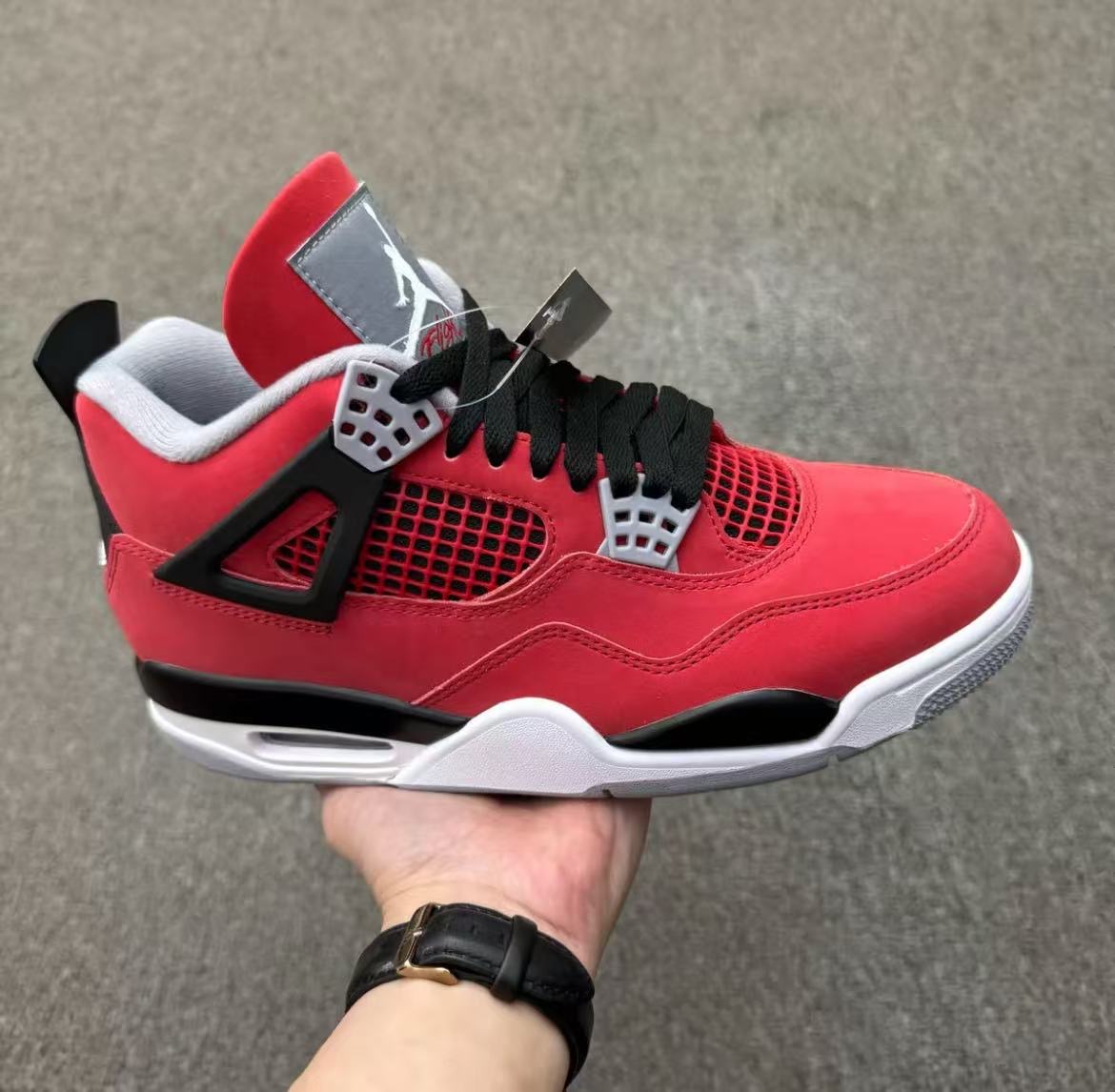 Air Jordan 4 Retro "Toro Bravo"