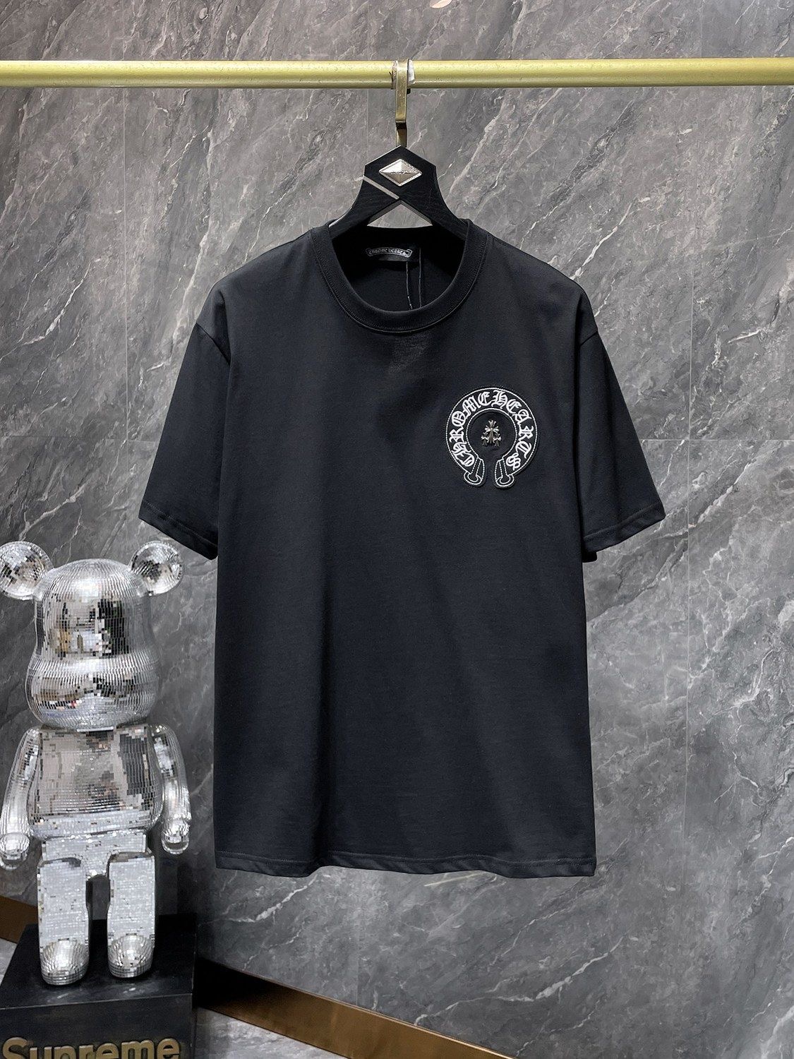 new metal cross horseshoe Sanskrit embroidery T