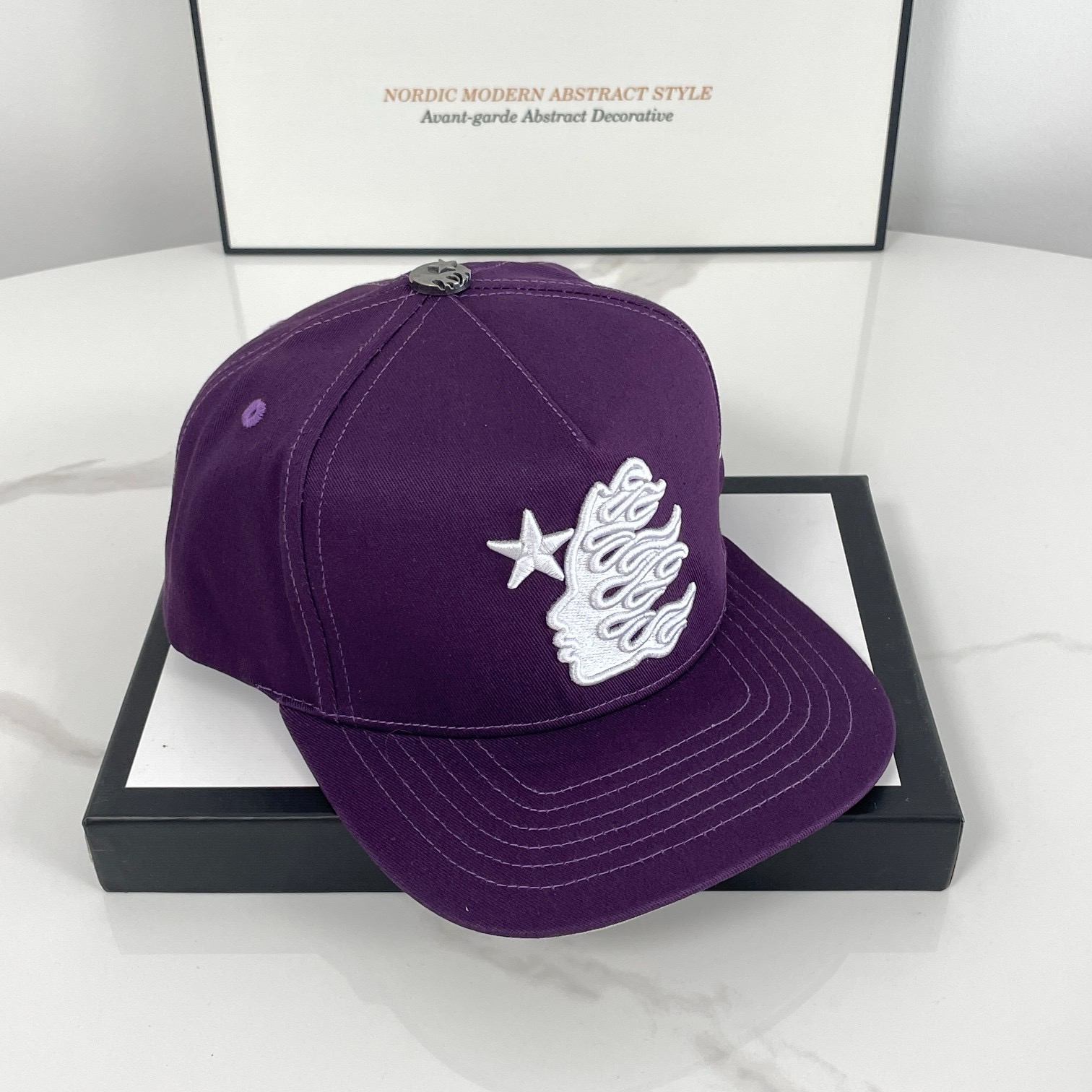 Embroidery logo casual sports baseball purple color cap