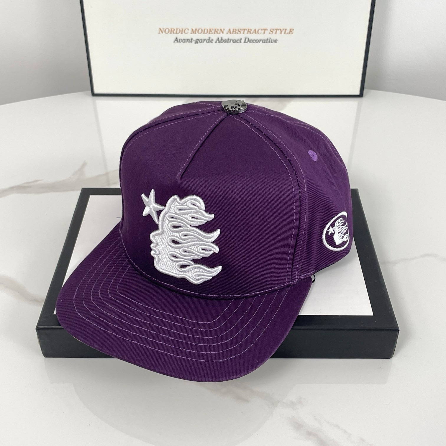 Embroidery logo casual sports baseball purple color cap