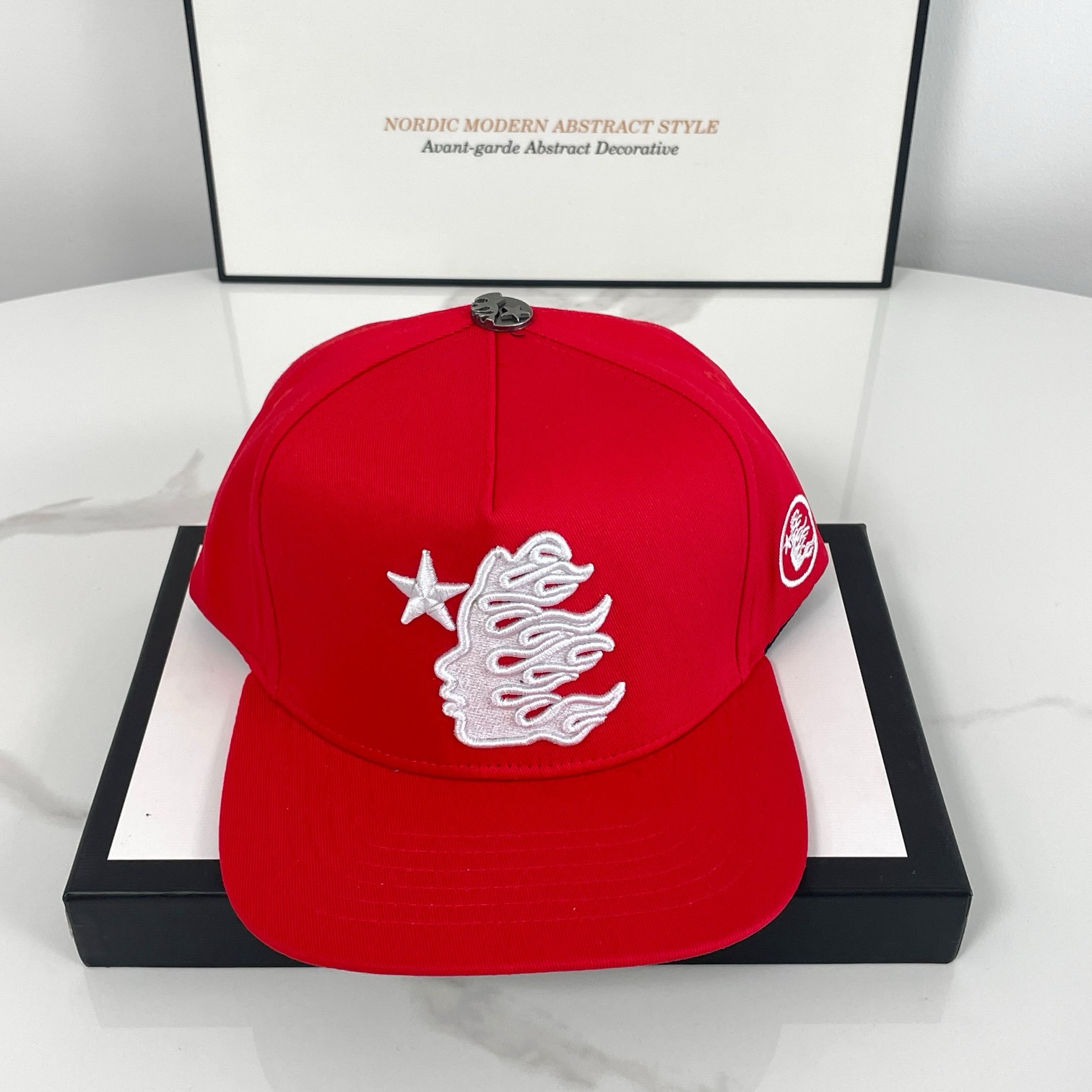 Red color cap