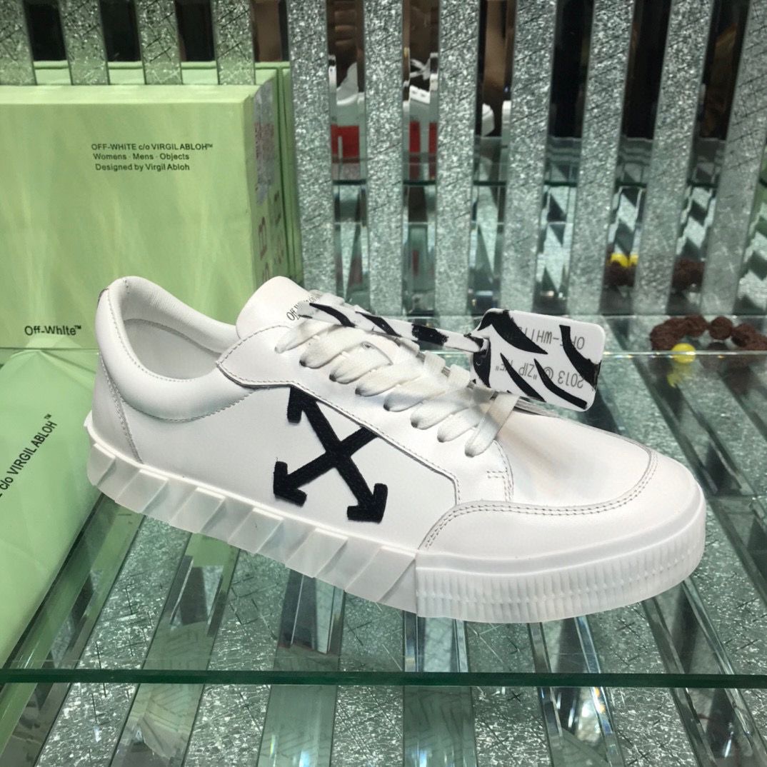 Arrow Logo Stripe Shoes 20 Colors