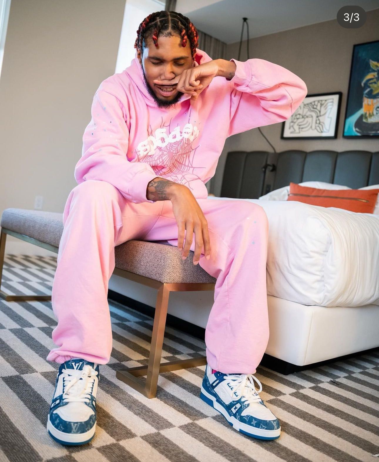 1:1 Best Quality White Letters Hoodie Pink Color