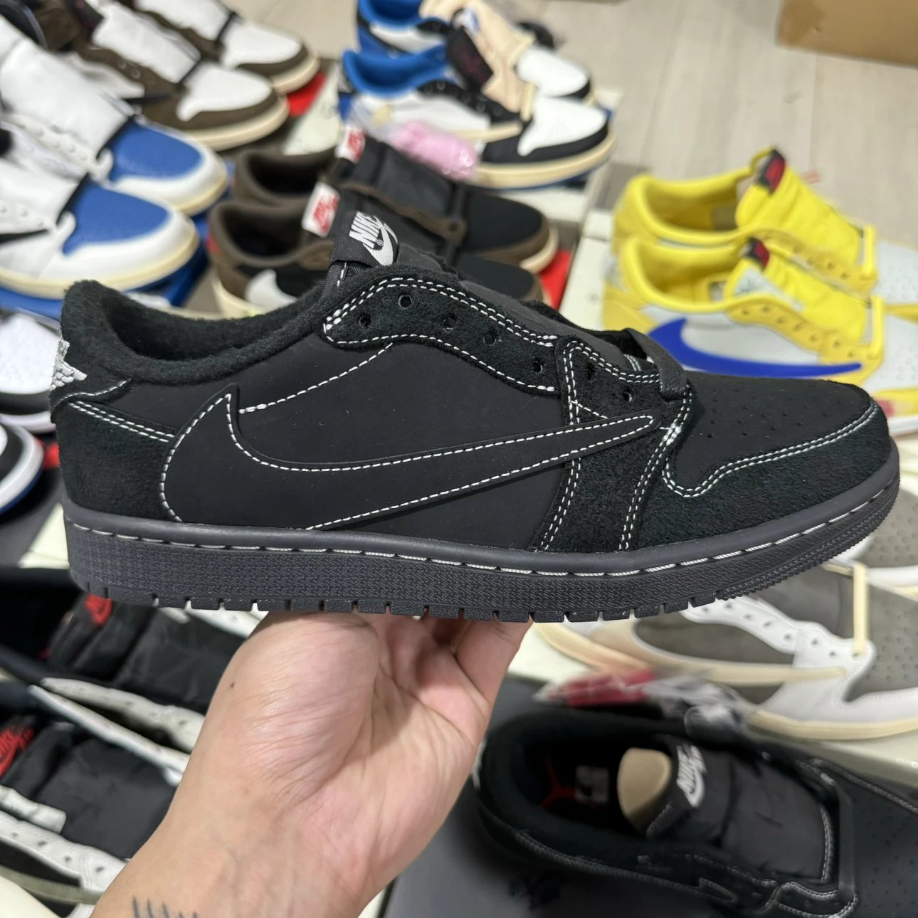 Air Jordan 1 Travis Scott Retro Black Phantom All Black