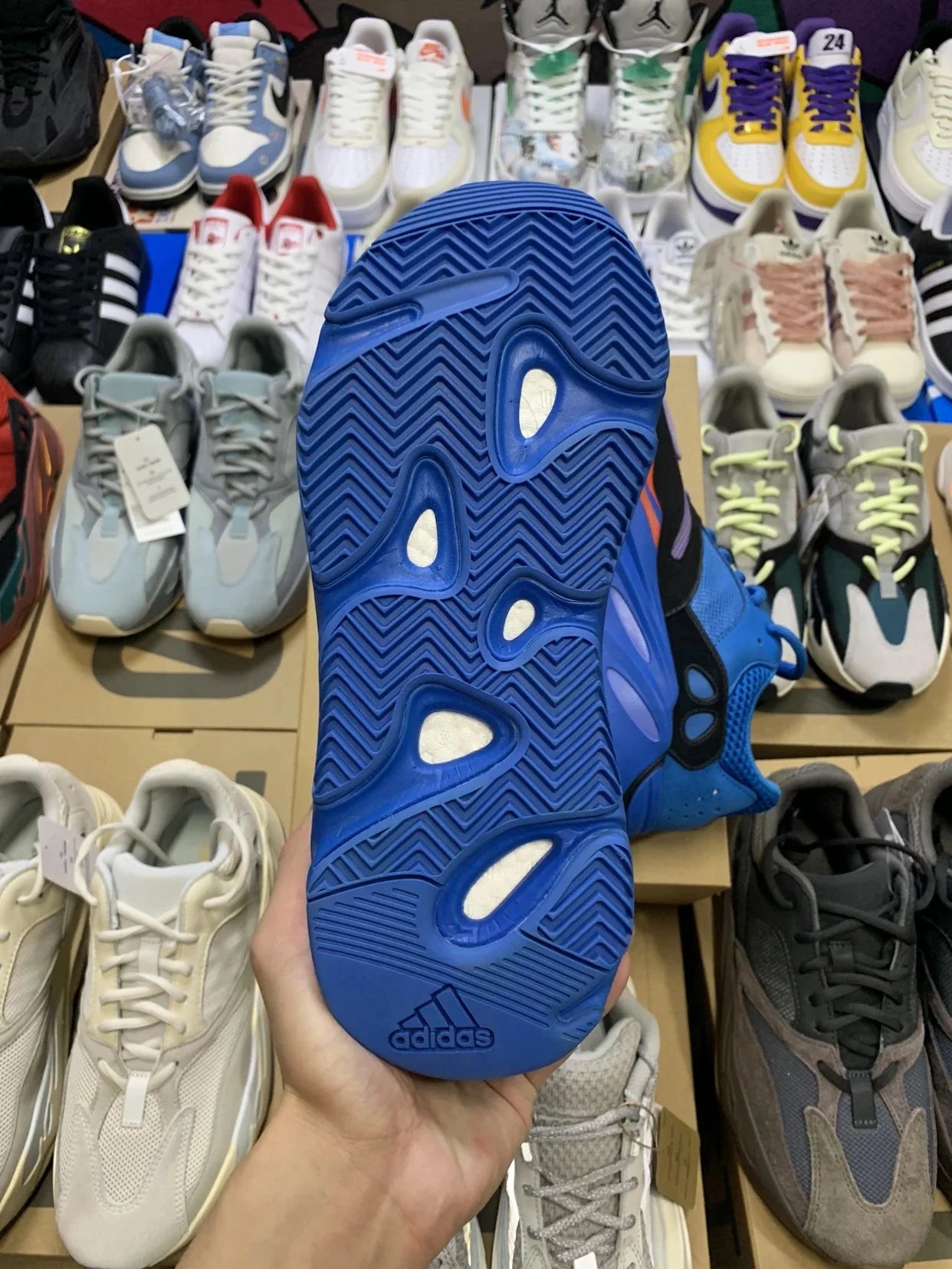 Yeezy 700 Shoes Blue