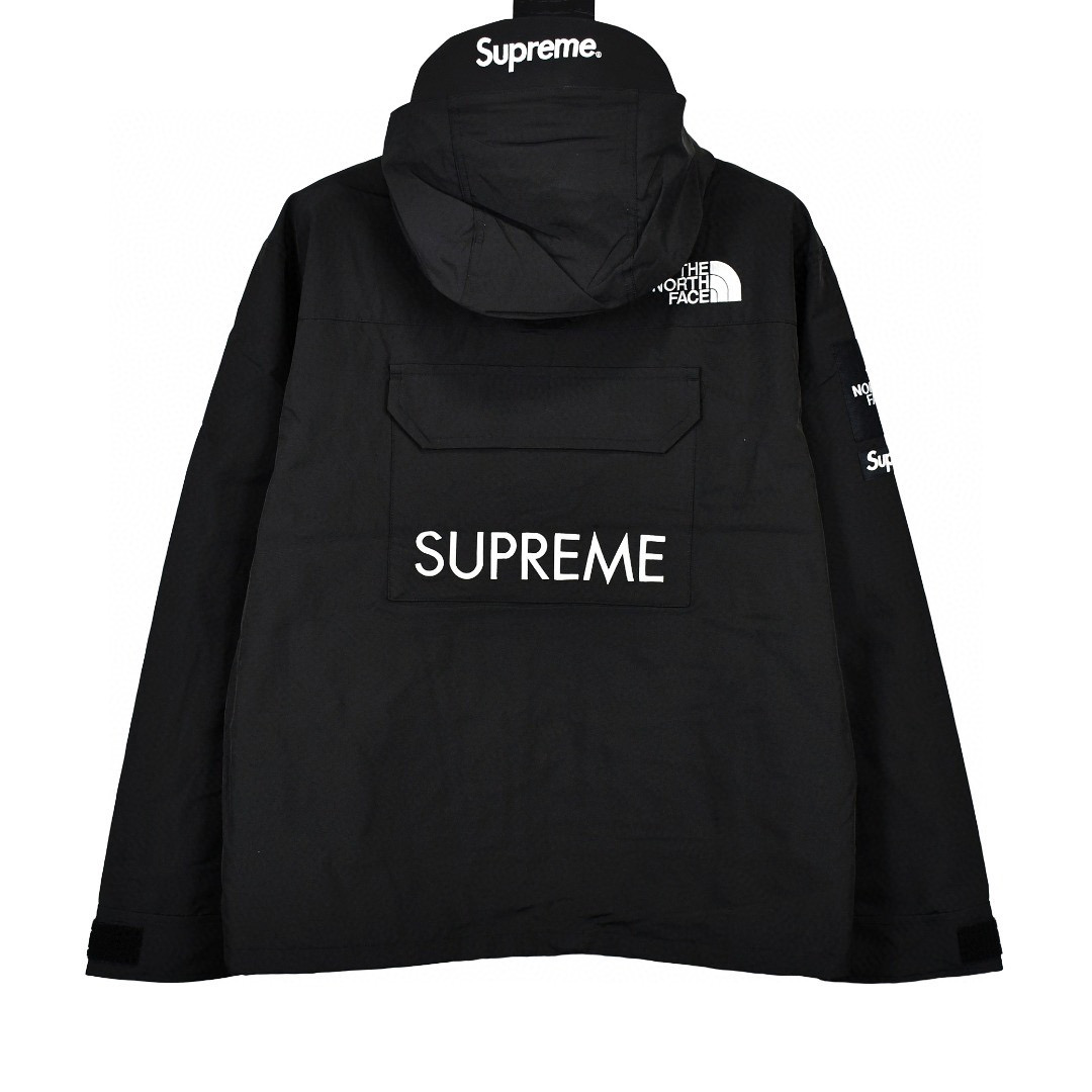 Supreme SS20 Week 13 & TNF Cargo Jacket Black