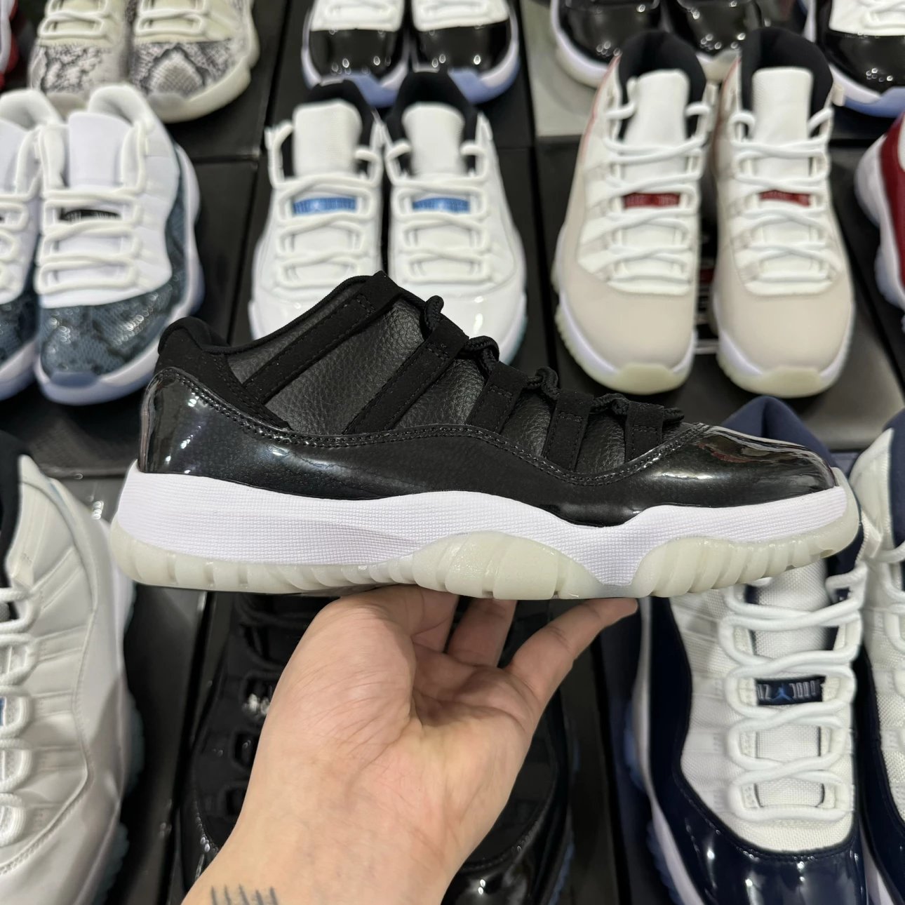 Air Jordan 11 Retro Low Black Leather