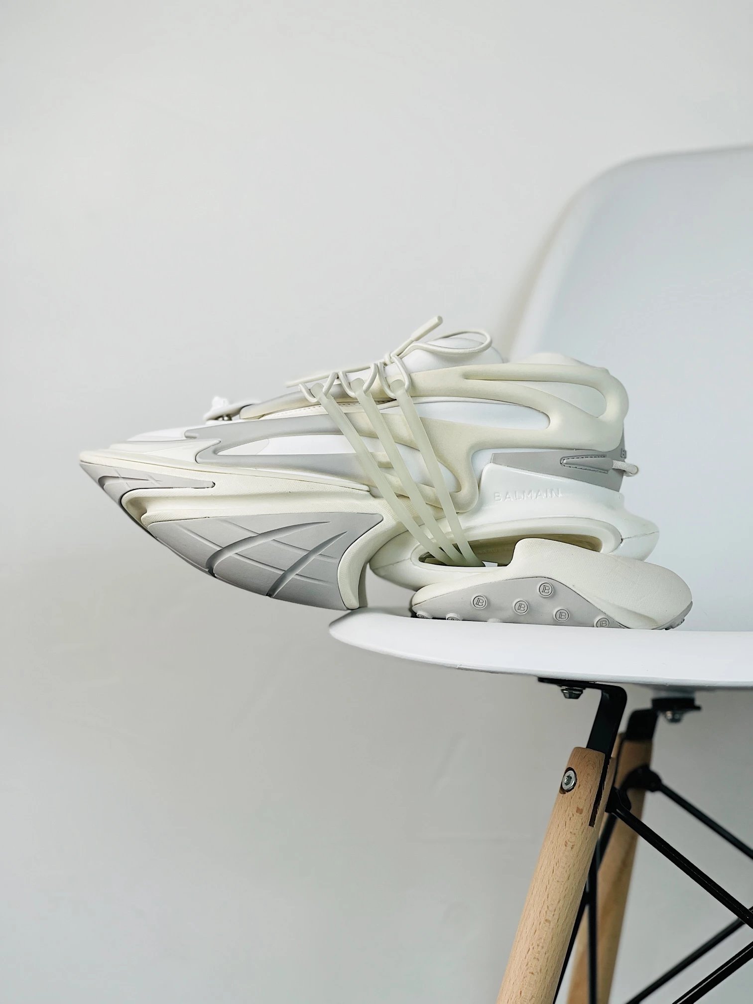 2022 Balmain Bullet Shoes Beige & Grey