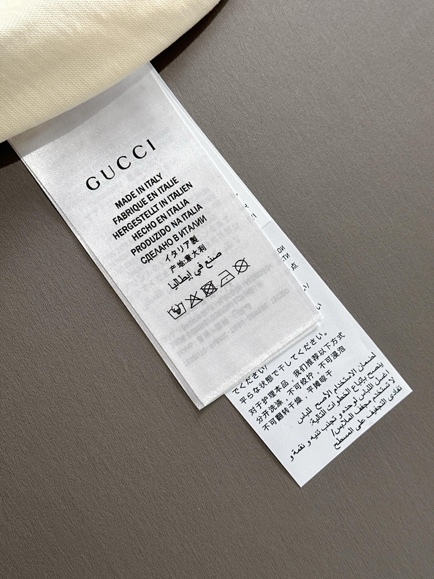 gucci 2025 stitching and embroidery cream and black tee