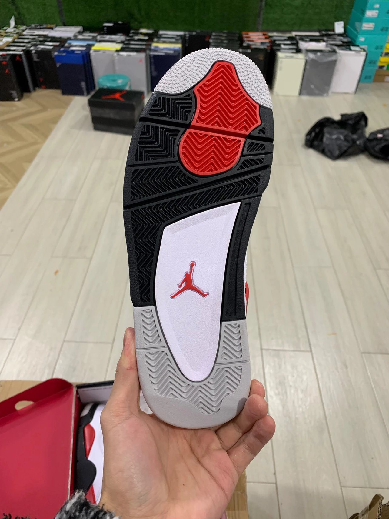 Air Jordan 4 Red Cement
