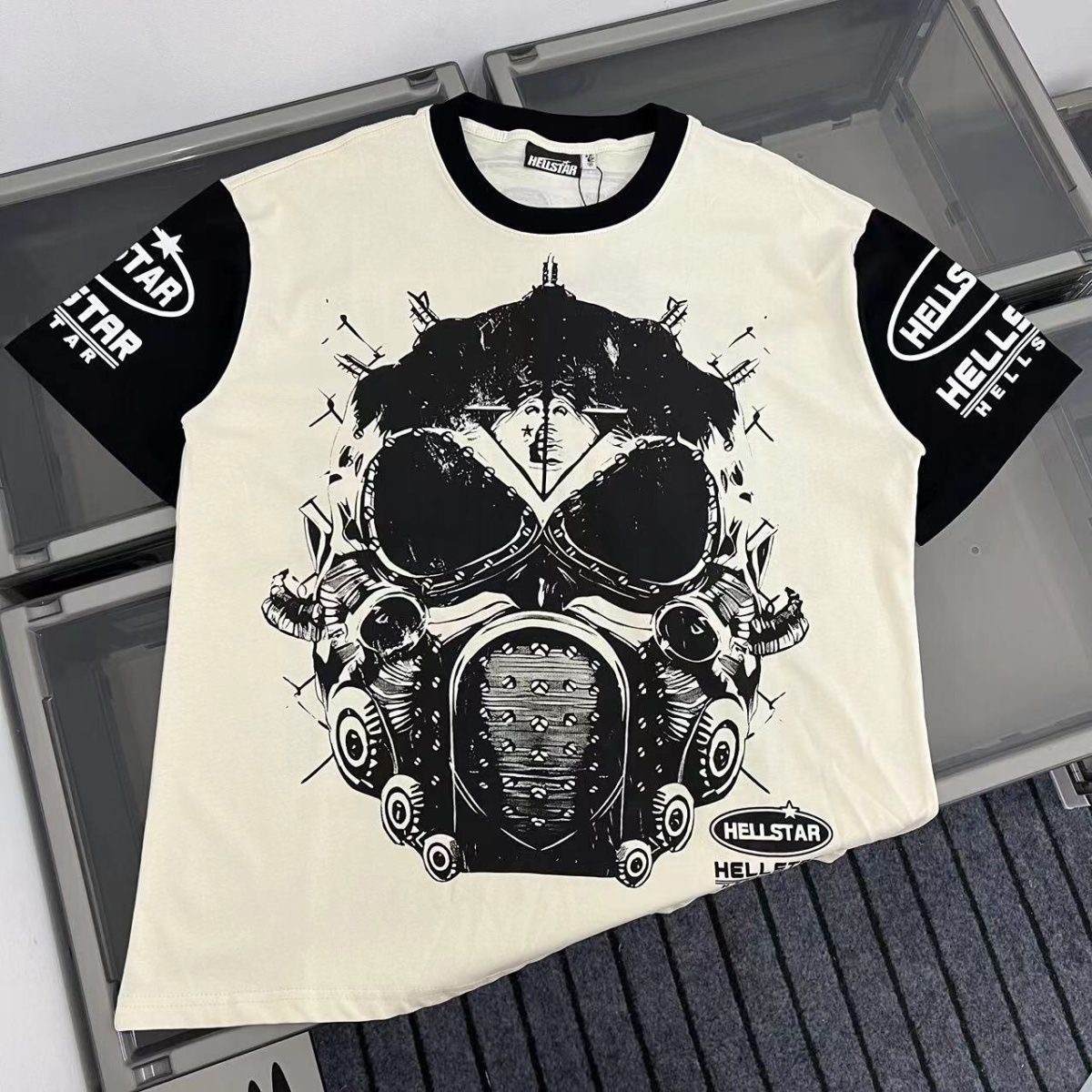 Hellstar Mask Logo Tee Beige mix Black