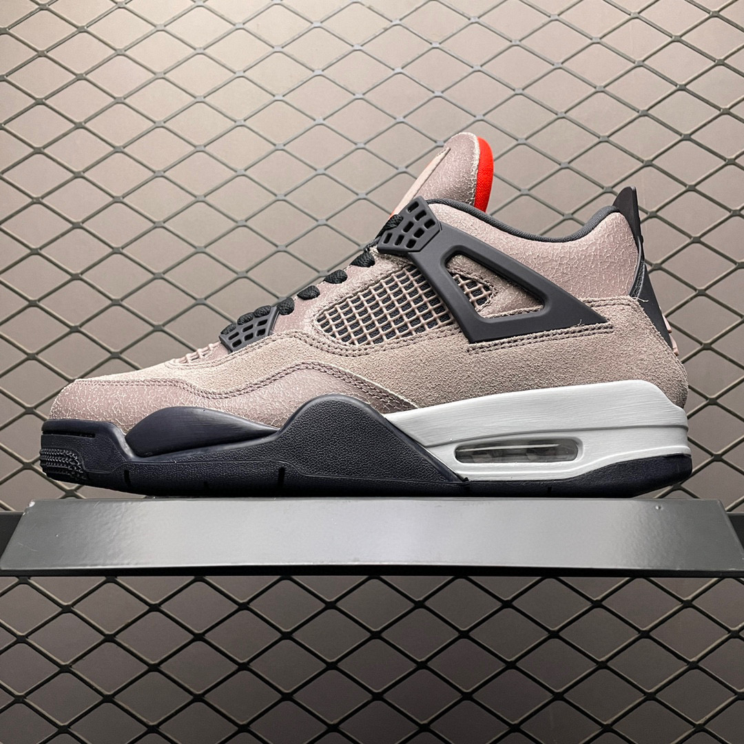 Air Jordan 4 Retro Taupe Haze Sneakers