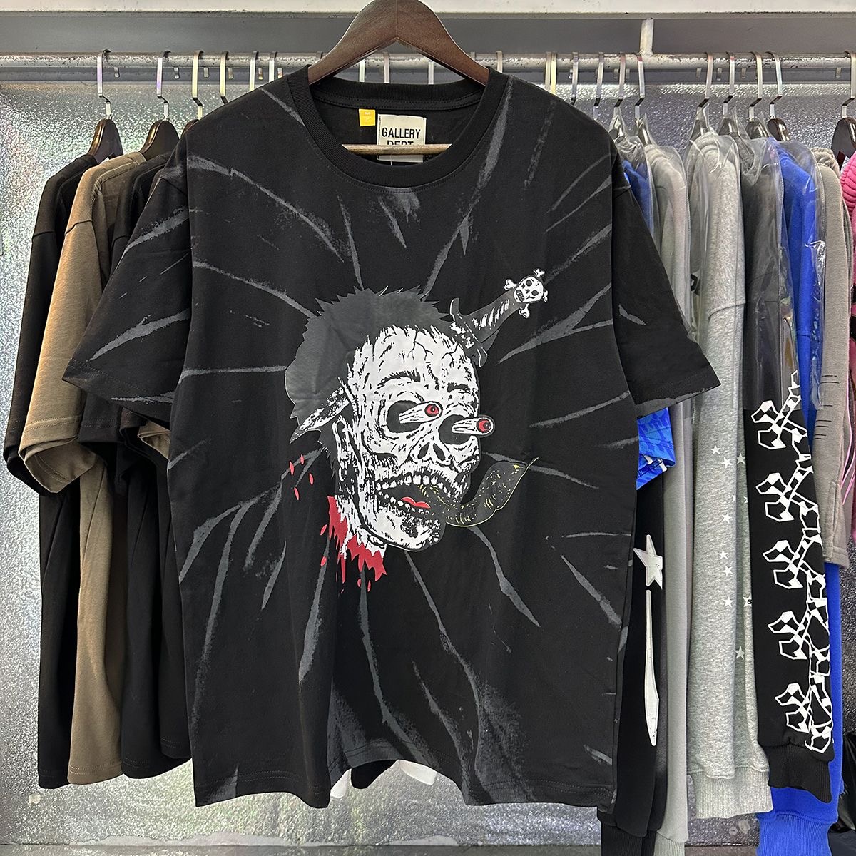 Gallery dept quirky line full-body print tshirt