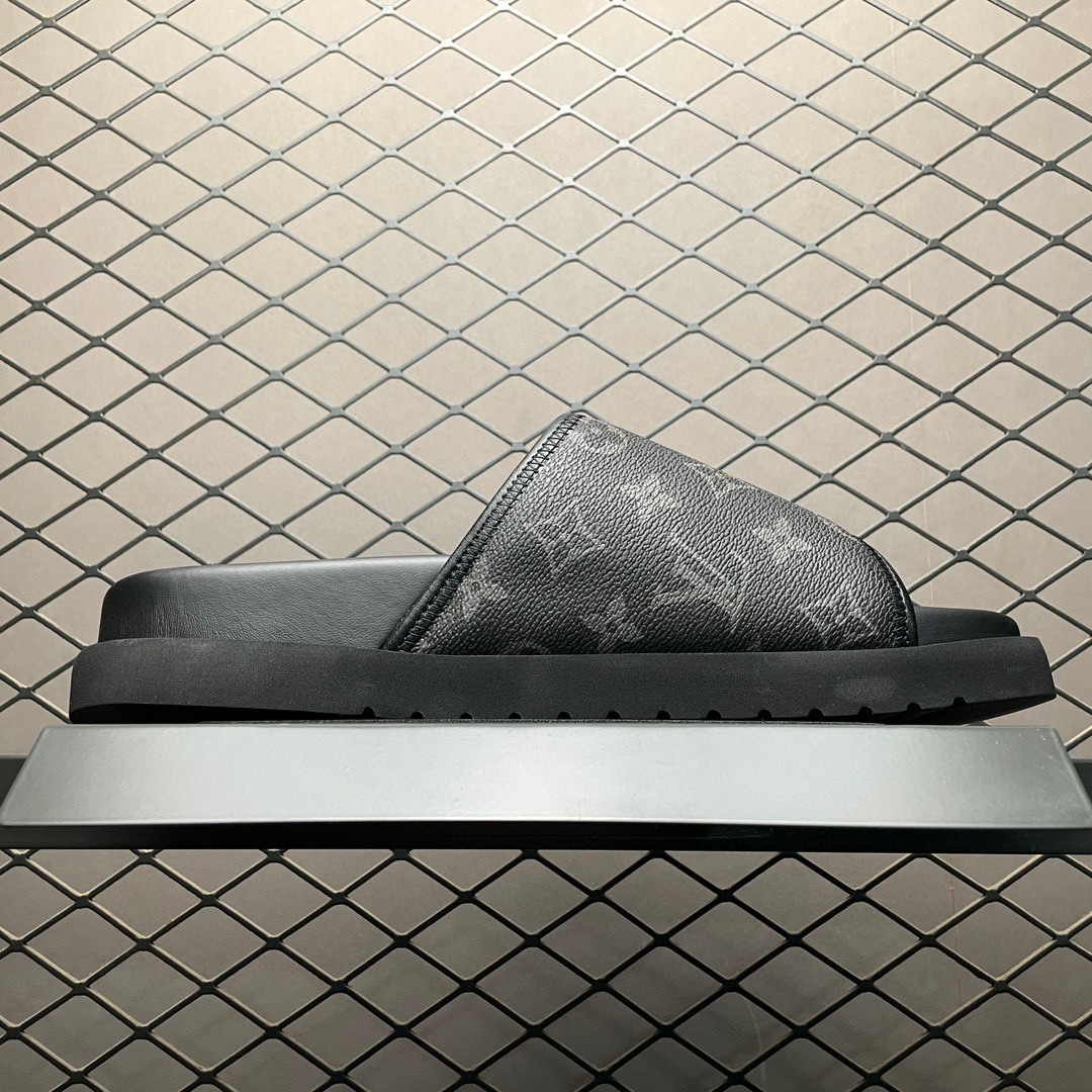 LV Oasis Miami Damier Slide Black