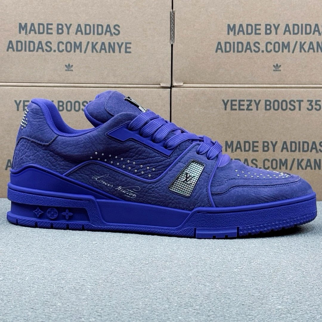 LV Trainer Purple Color