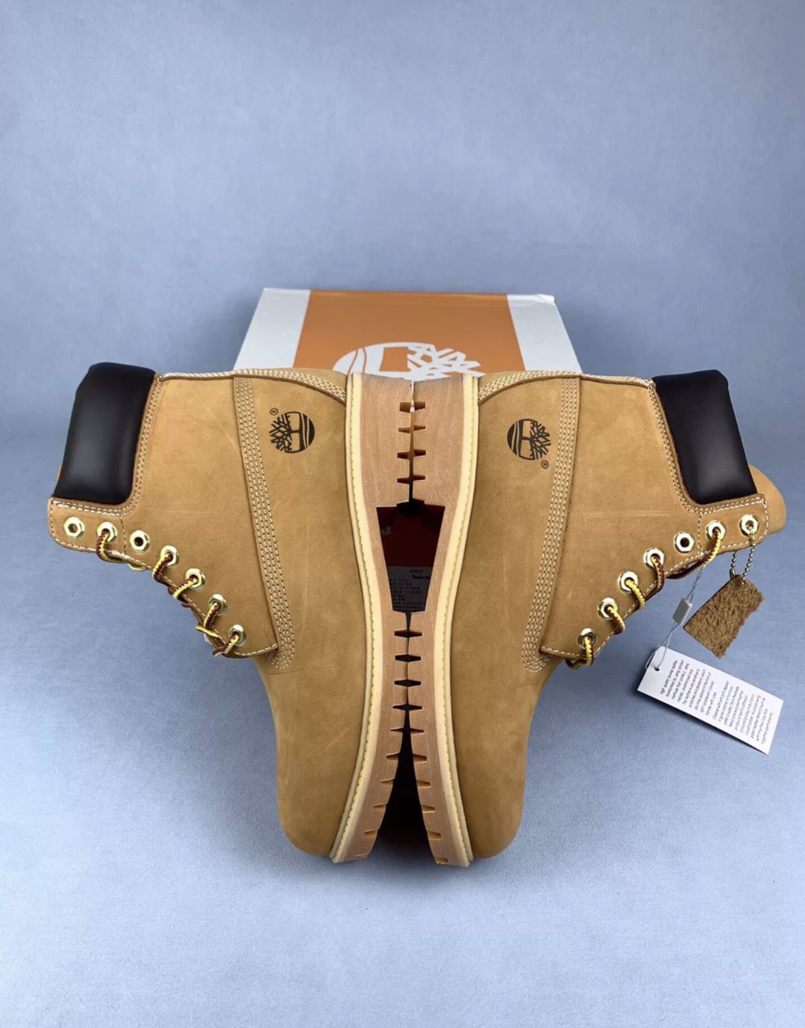 Timberland Classic Boot Brown Color