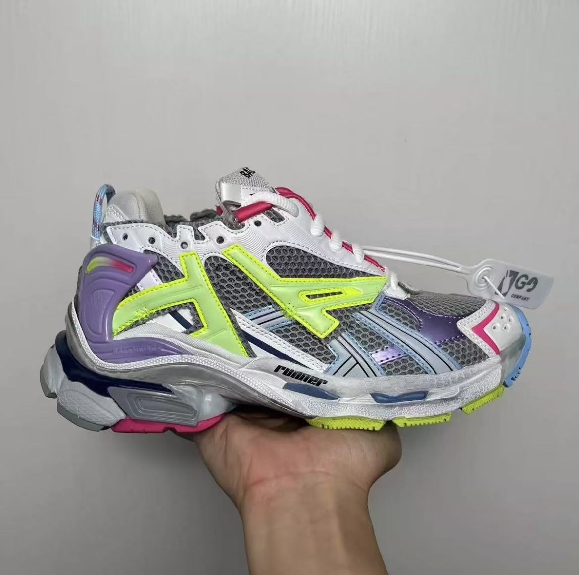 Balenciaga Runner 7.0 - Vintage breathable mesh sports shoes