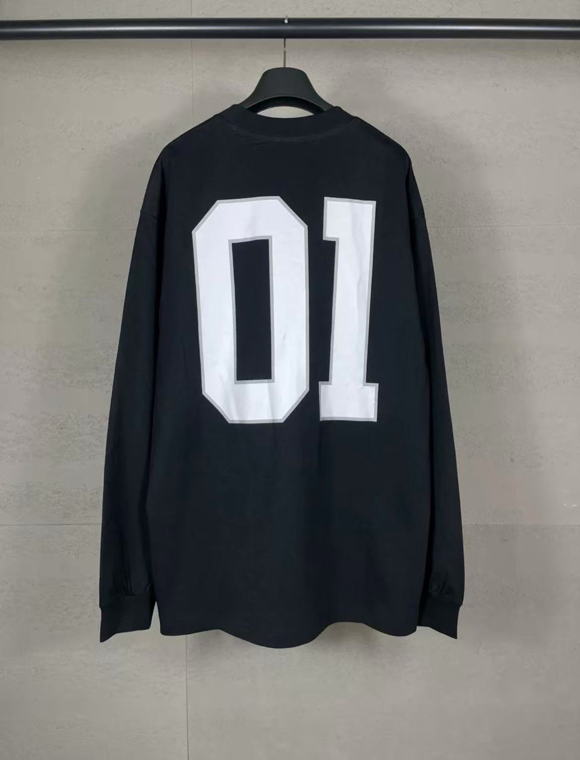 balenciaga hoodie black