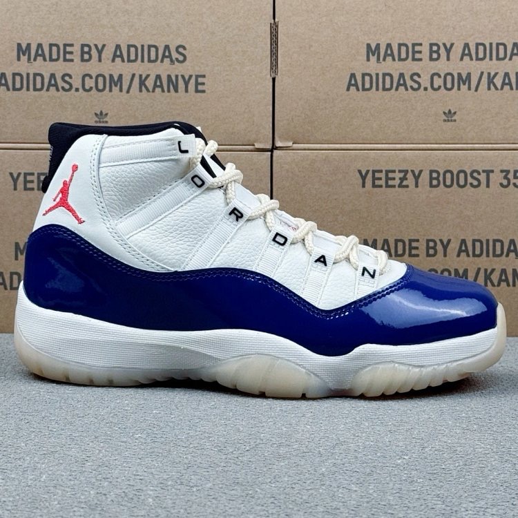 Air Jordan 11 Retro "Rare Air" - AJ11 Royal Blue High-top Basketball Shoes