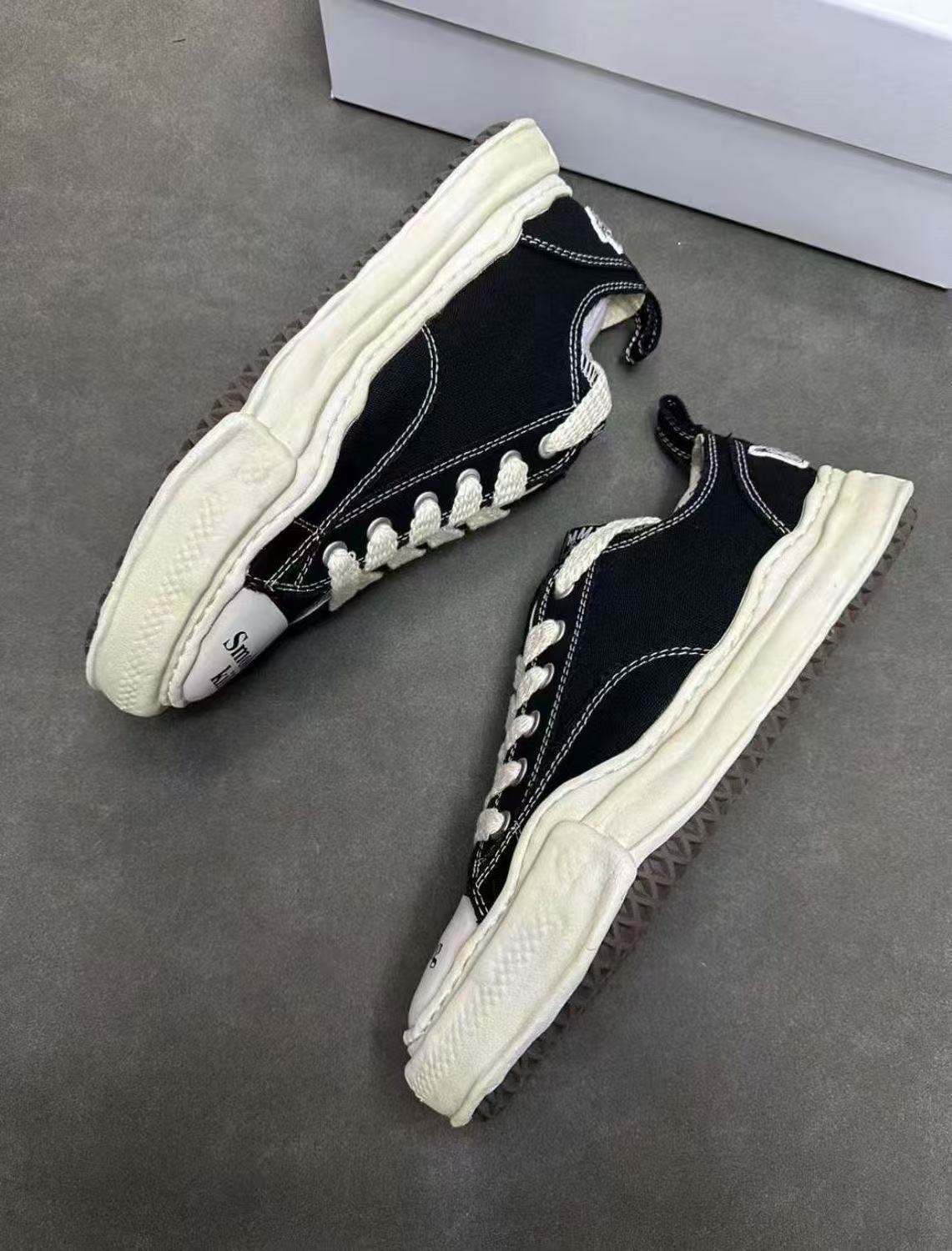 Maison MIHARA YASUHIRO "Smoking Kills" Canvas Sneakers Sandals