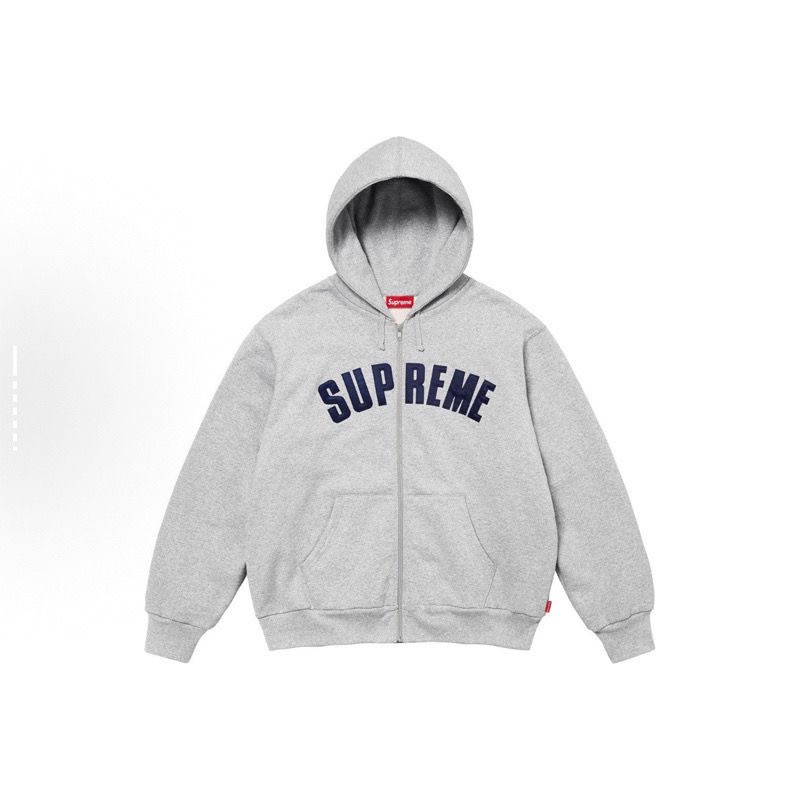SupFW24 chest logo print and plush comfortable hooded American sweatshirt