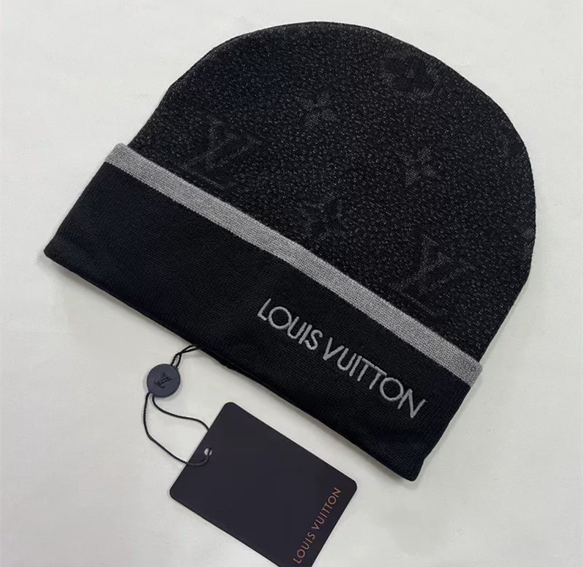 LV Beanie 4 Colors